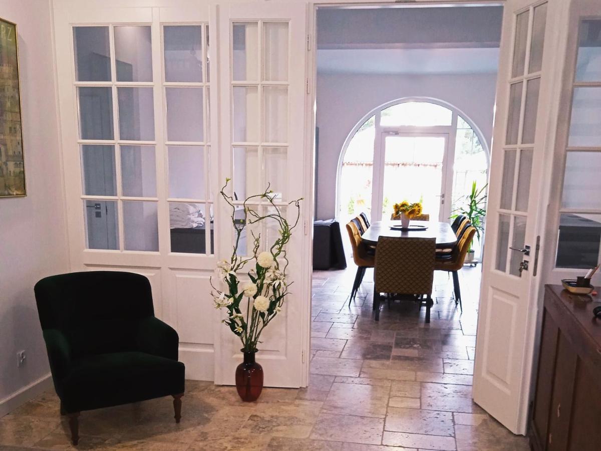 Dworek Akacja Uslugi Hotelarskie Яновец Экстерьер фото